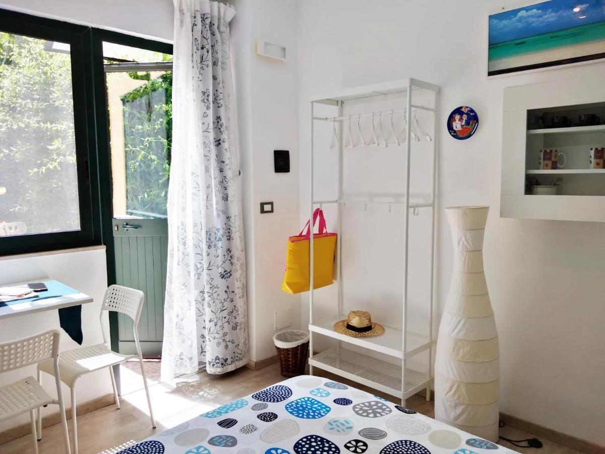 Il Giardino Di Laura Private Rooms Mondello Exteriér fotografie