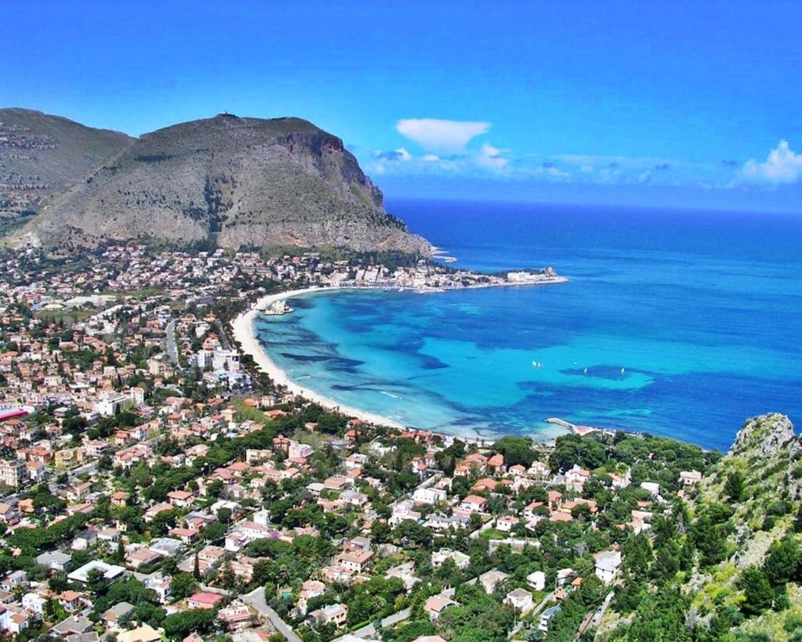 Il Giardino Di Laura Private Rooms Mondello Exteriér fotografie